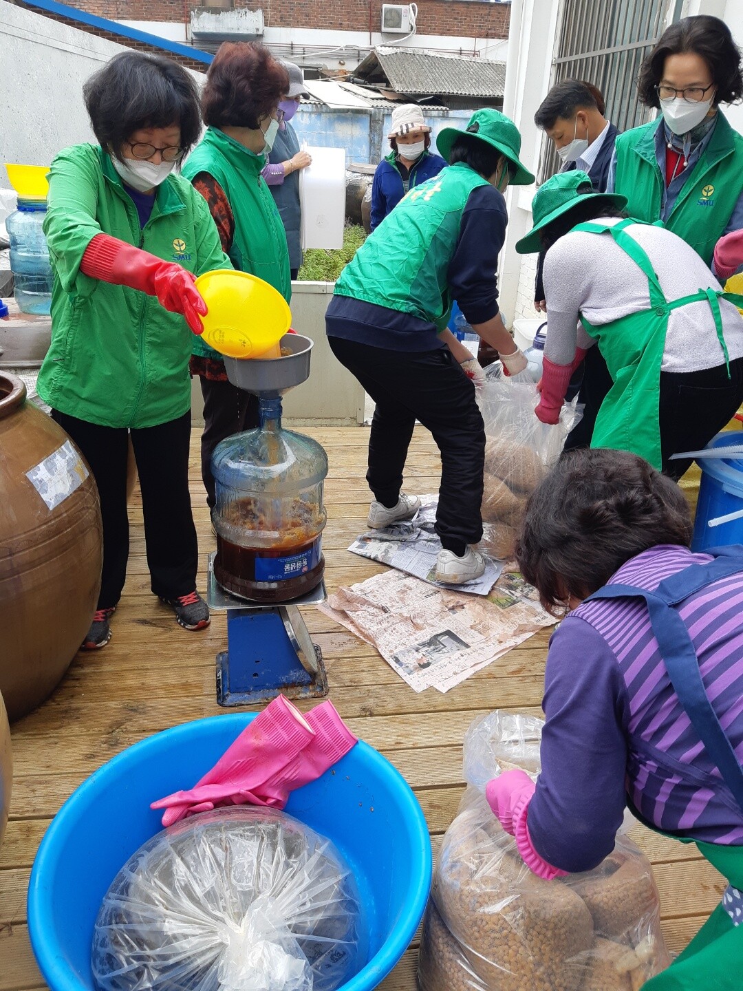 고양시새마을회 은빛사랑 장나누기 된장 및 간장 나누기 행사